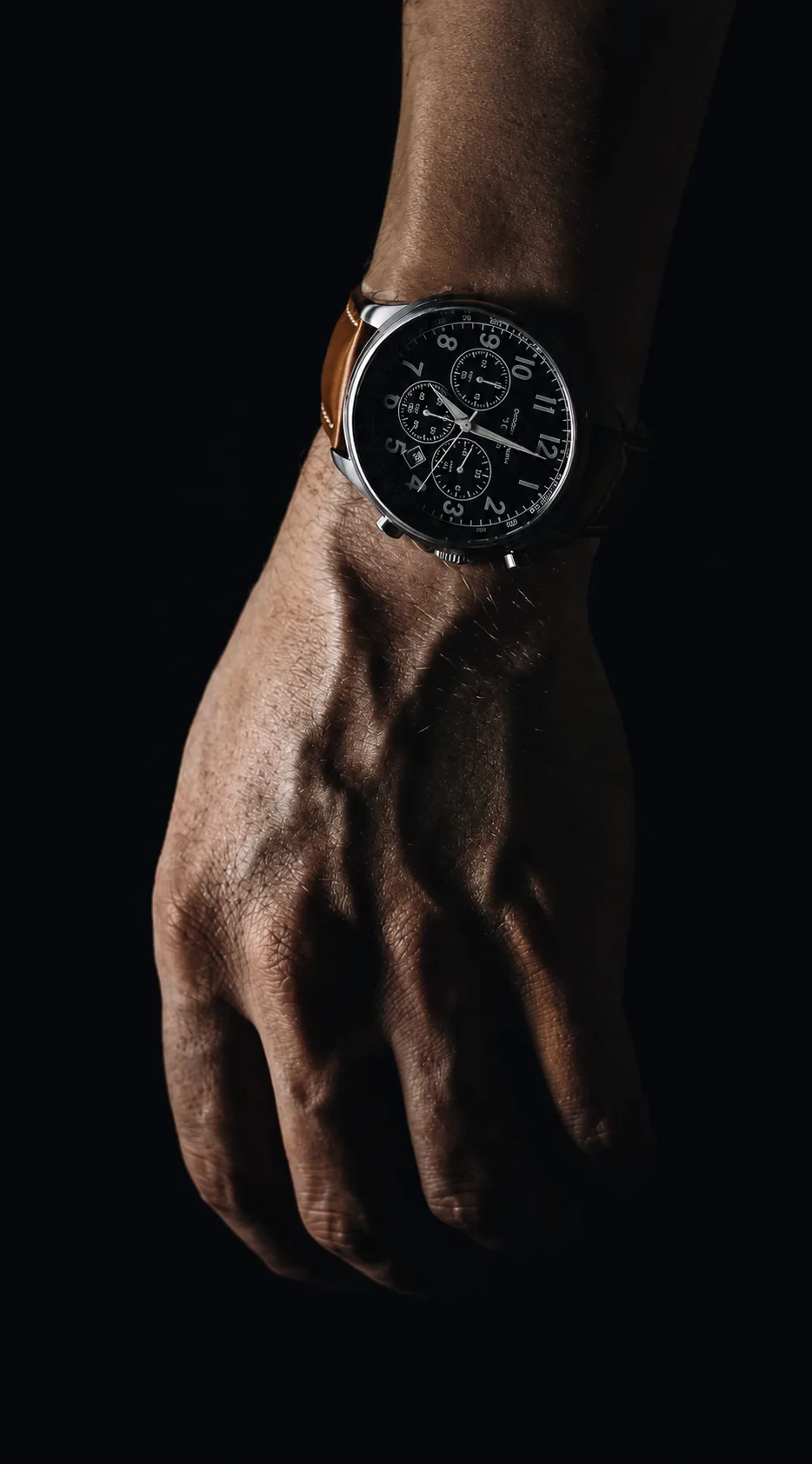 Premium Italian watches and timepieces combining precision craftsmanship by Velza Global across India, Philippines, and Hong Kong